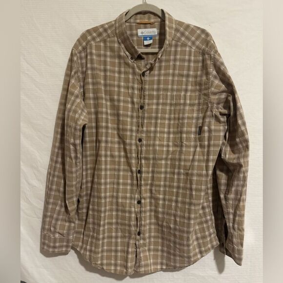 Set of Two Columbia Button Down Plaid Shirts - Picture 2 of 11